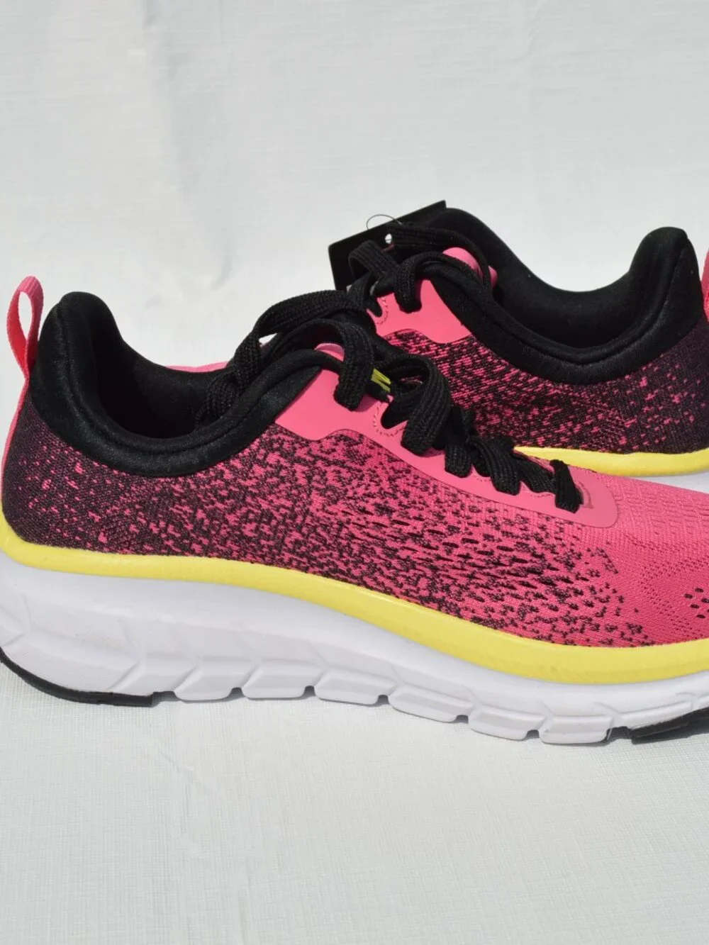 PONY Womens Sneaker Glide Sizes 7 & 6.5 (New)